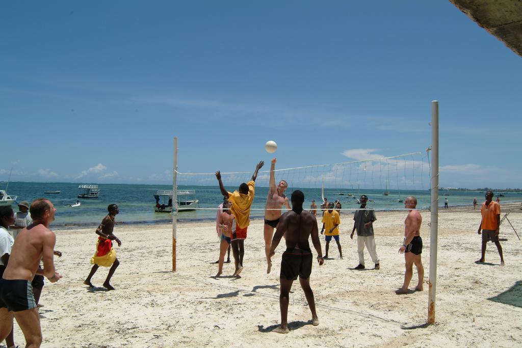 Bamburi Beach Hotel Bagian luar foto